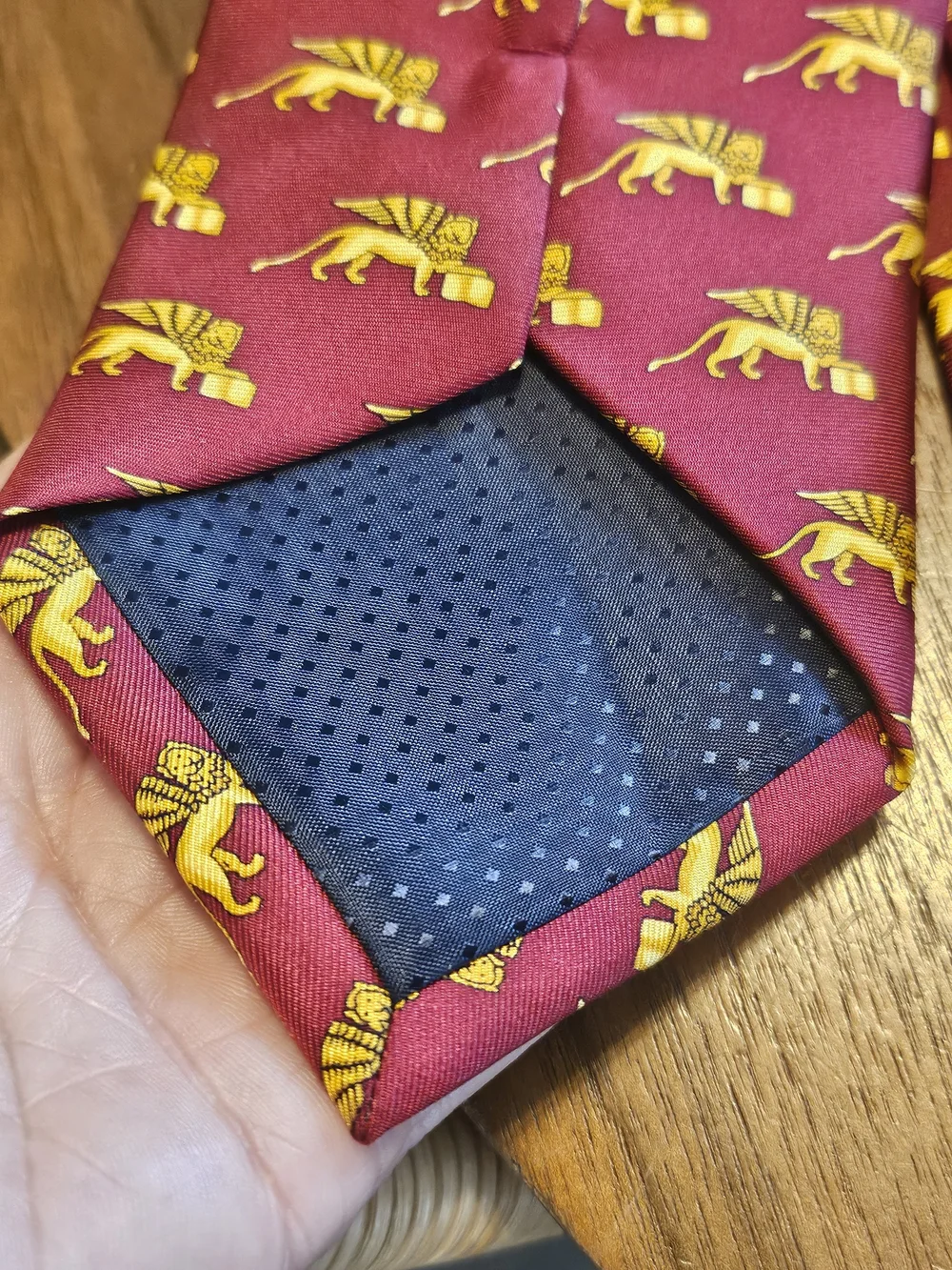 Fabris Venezia Italy 100% Silk Deep Red Tie with Gild Winged Lion Print